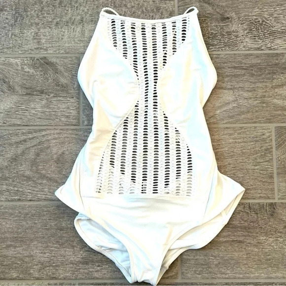 Despi Women’s White Openwork One-Piece Swimsuit Size Medium White - Picture 3 of 10